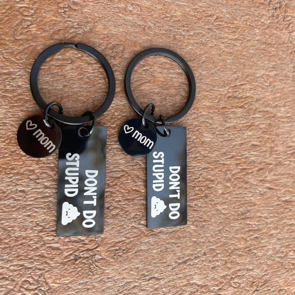 FLAPI 2 pcs Stainless Steel Don´t Do Stu. Sh#t Keychains - Picture 1 of 2